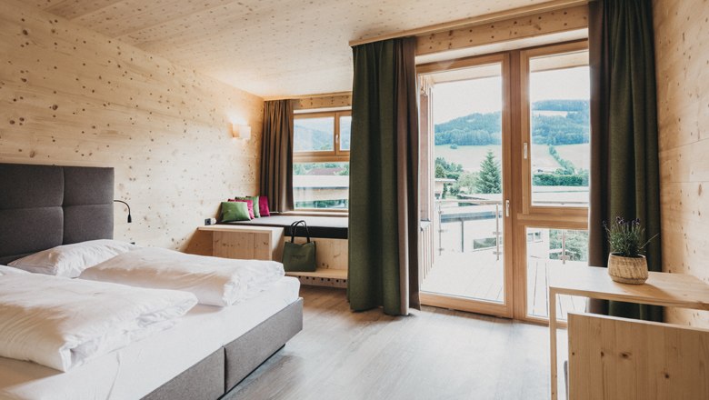 Herrliche Zimmer, gebaut ohne Metall, © Heldentheater, Hotel Molzbachhof Herrliche Zimmer, gebaut ohne Metall, © Heldentheater, Hotel Molzbachhof