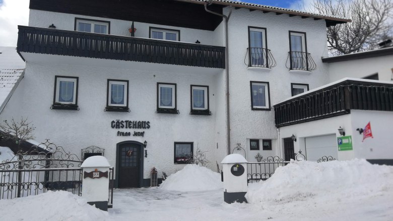 House view winter, © Józef Swierkot House view winter, © Józef Swierkot