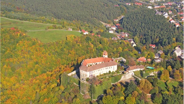 Borosty&aacute;n kast&eacute;ly, &copy; Walter Laschober