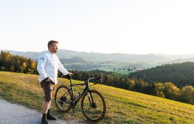 Wirt Andreas Ottner ist passionierter Biker, &copy; Nieder&ouml;sterreich Werbung/Mara Hohla